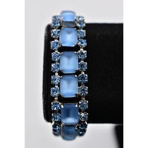 Vintage Mid Century Ice Blue Rhinestone Bracelet Silver Frosted Baguette BinBR